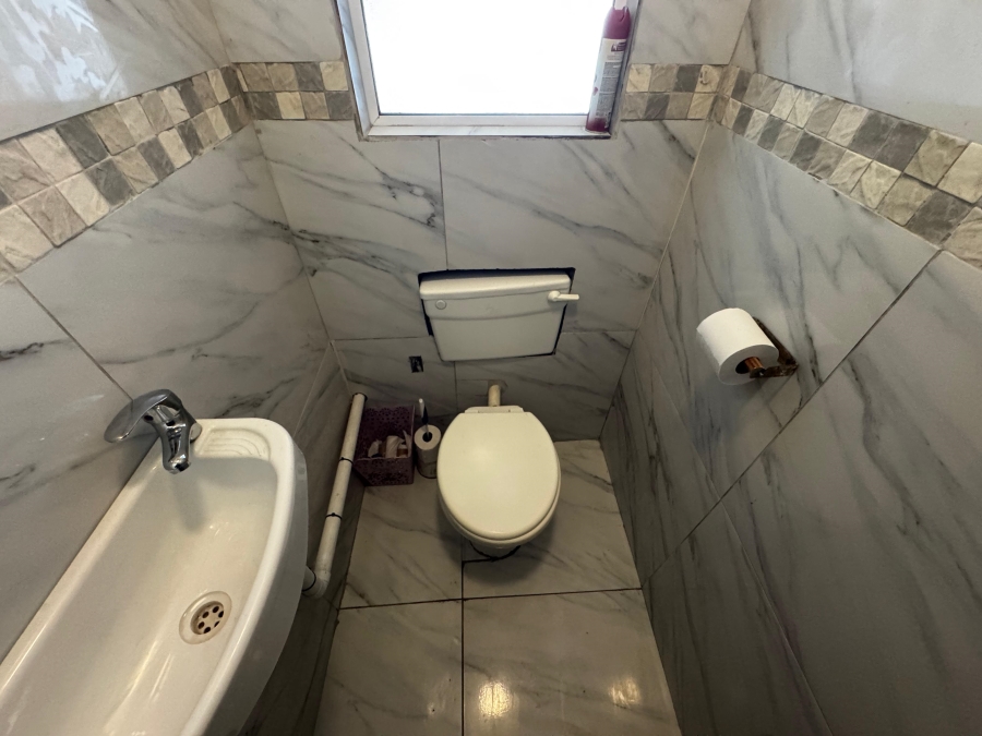 3 Bedroom Property for Sale in Sunset Glen Western Cape